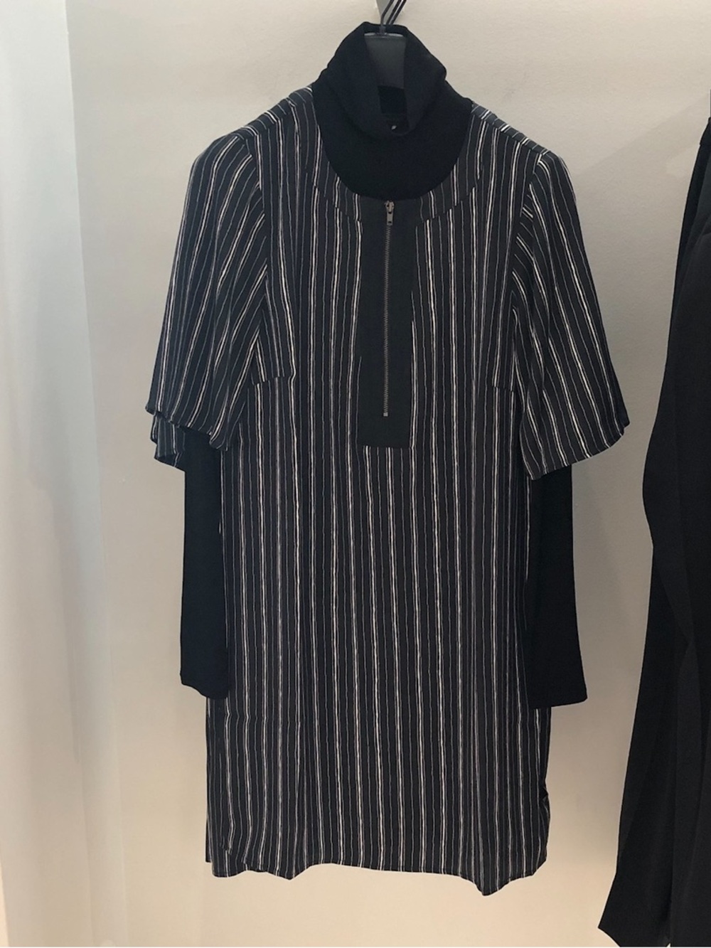 BCBGMAXAZRIA Black Tonal Canyon Striped Zip Shift Dress